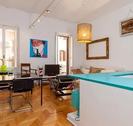 Blu Shelter & Art Playroom Casa vacanze *
