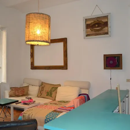 Blu Shelter & Art Playroom Roma